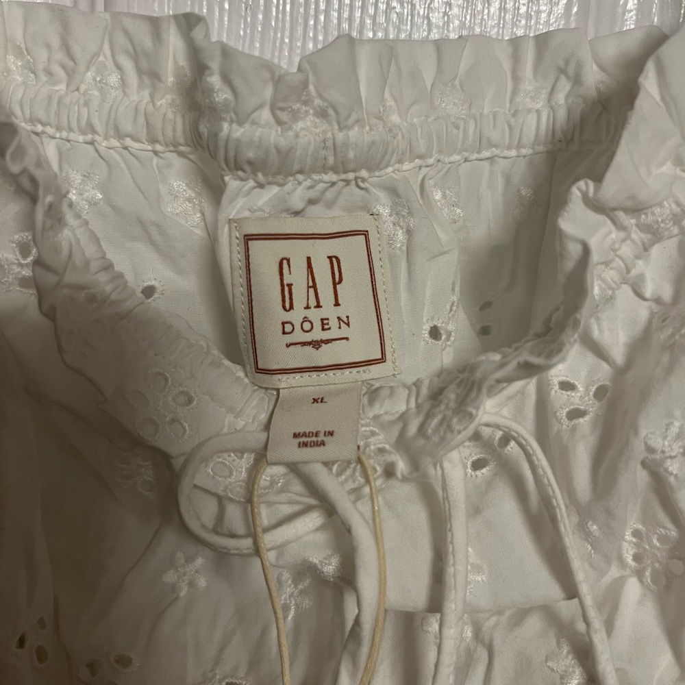 Off white Gap Doen eyelet dress NWT - Picture 3 of 9